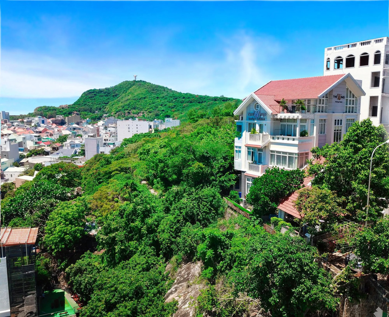 The Wind Resort - Tropical Hillside Escape