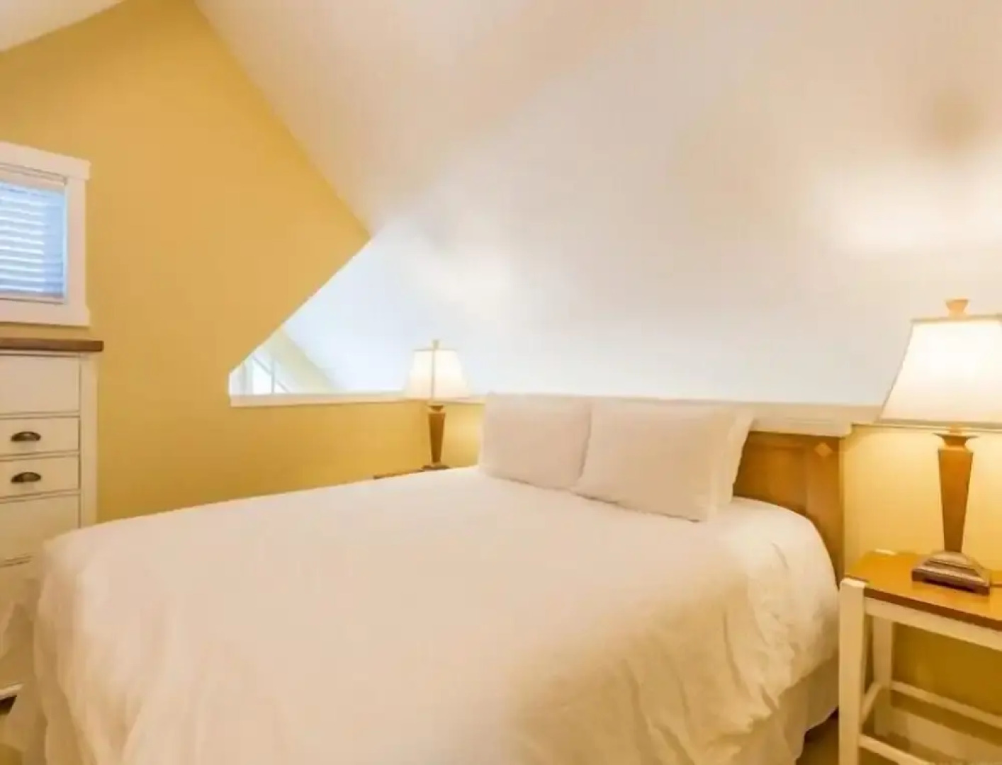 La Casa Lakeside Resort