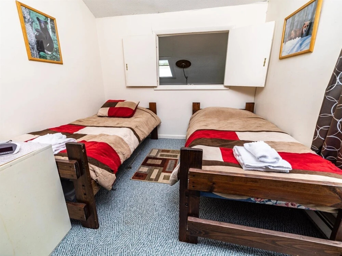 Private 3 Bedroom Home in the Woods of the White Mountains! Walk to Recreation Center - Df88e