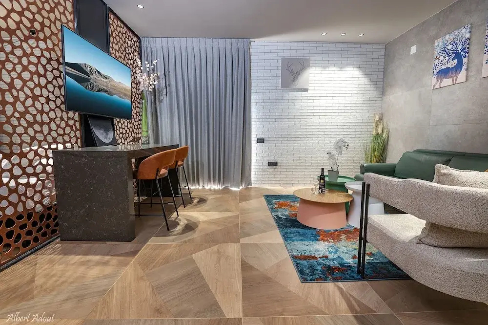 Naomi Boutique Suites