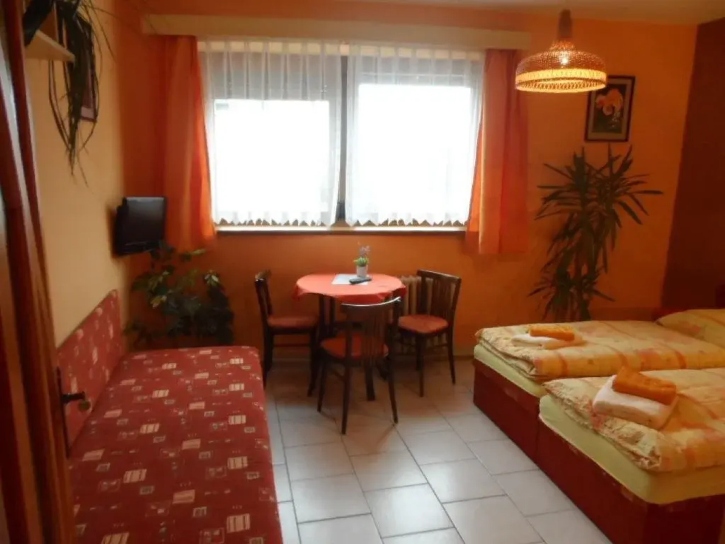 Penzion a restaurace U Třeboňského kola