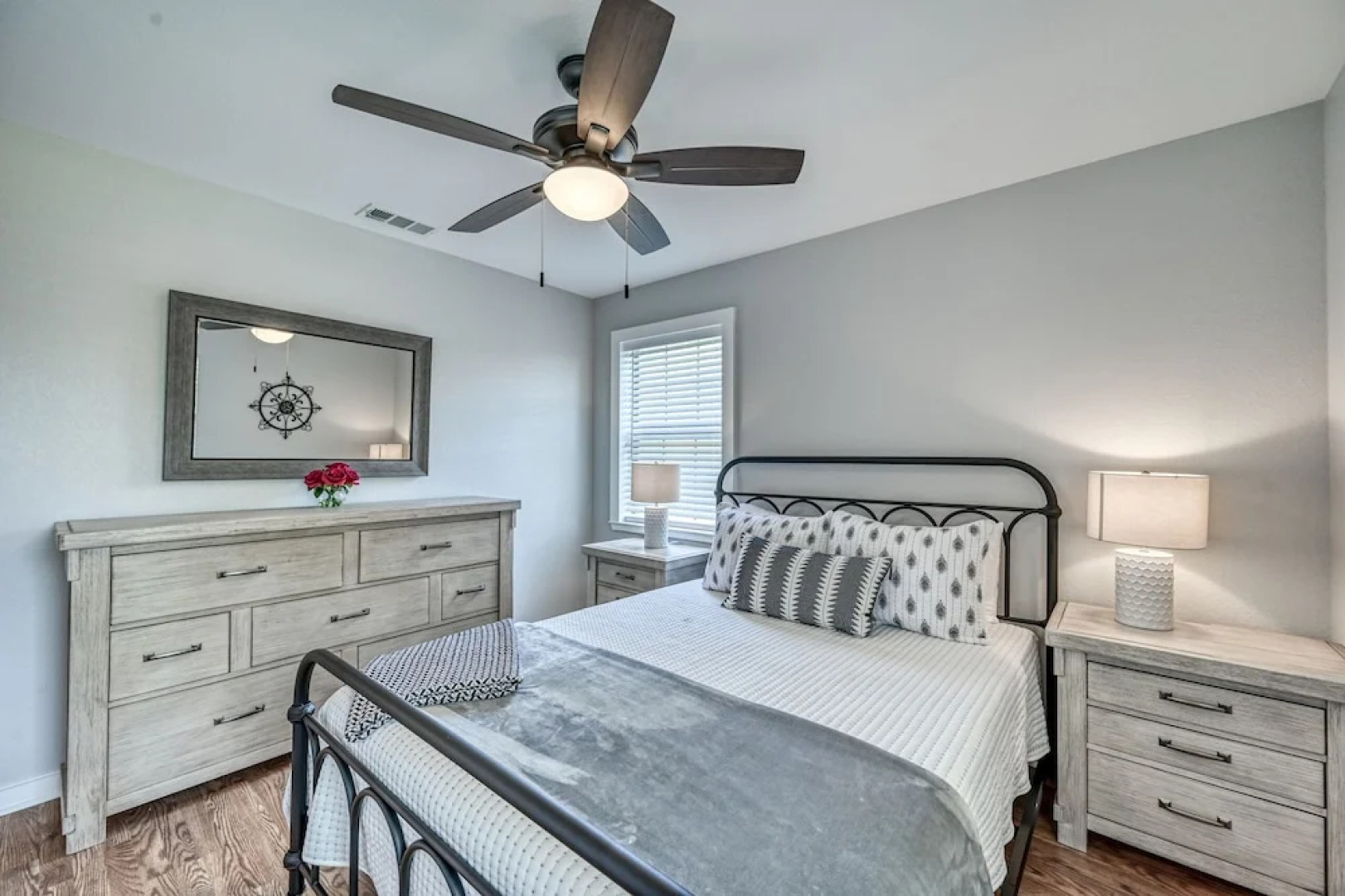 Wow! Exceptional House With Inviting Fire Pit!