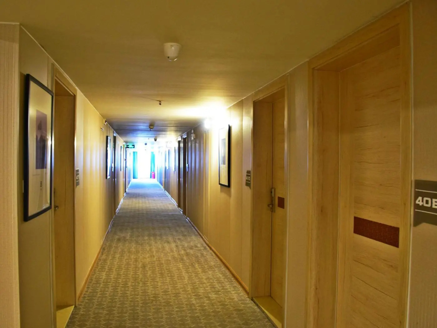 Hotel Pai Hezhou Lingfeng Plaza