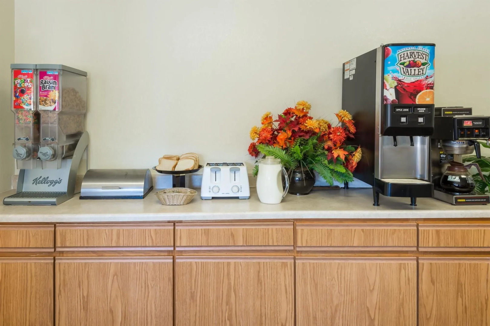 Knights Inn Dayton at Poe Ave