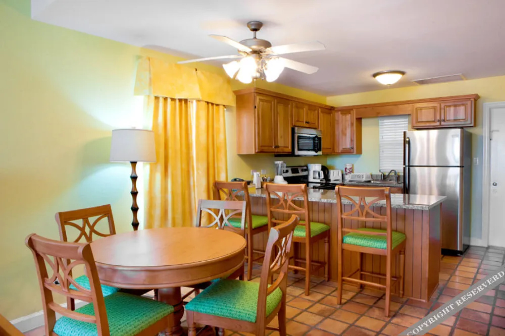 Paradise Harbour Club & Marina