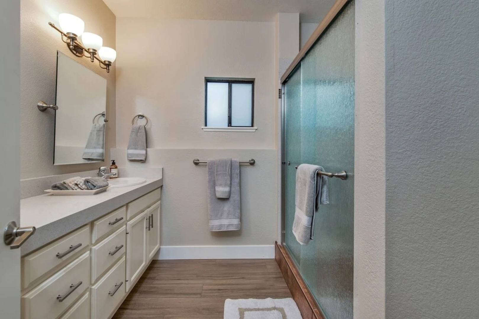 Stunning Ocean-view W/ Private Hot Tub 3 Bedroom Home