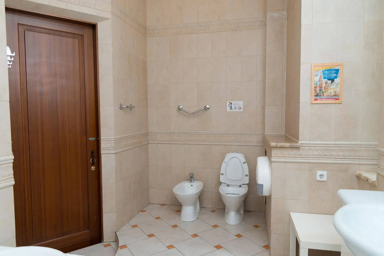 Ideal Mini Hotel — хостел