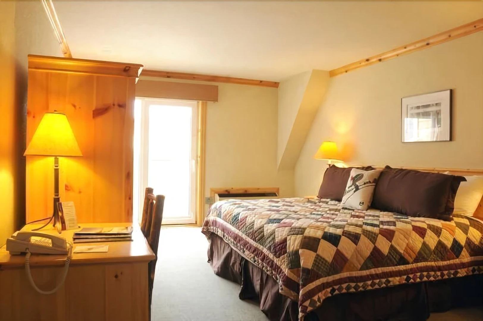 Schweitzer Mountain Resort Selkirk Lodge