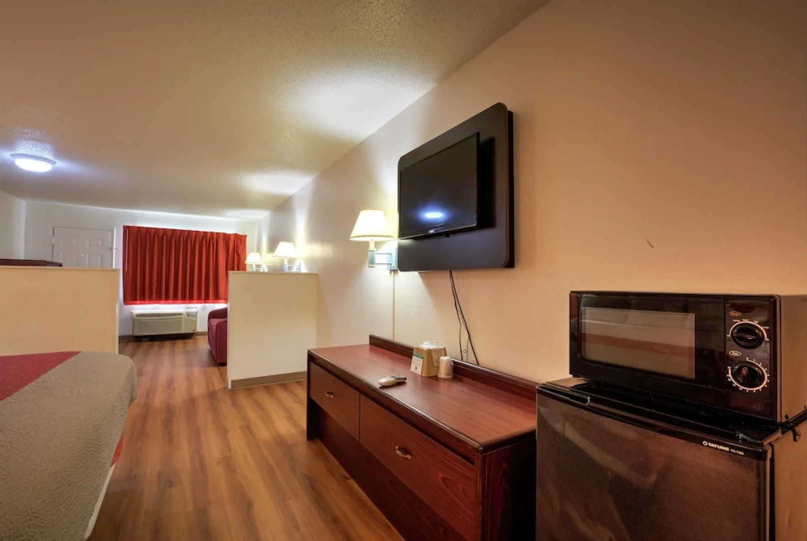 Super 7 Inn By OYO Tupelo Hwy 178