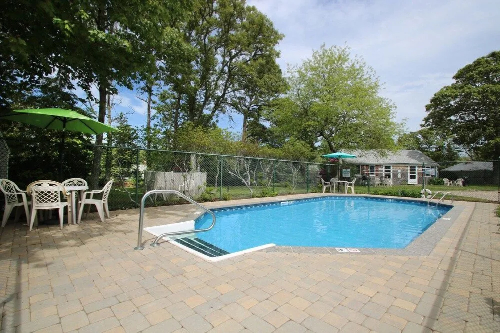 The Tern Inn Bed & Breakfast and Cottages