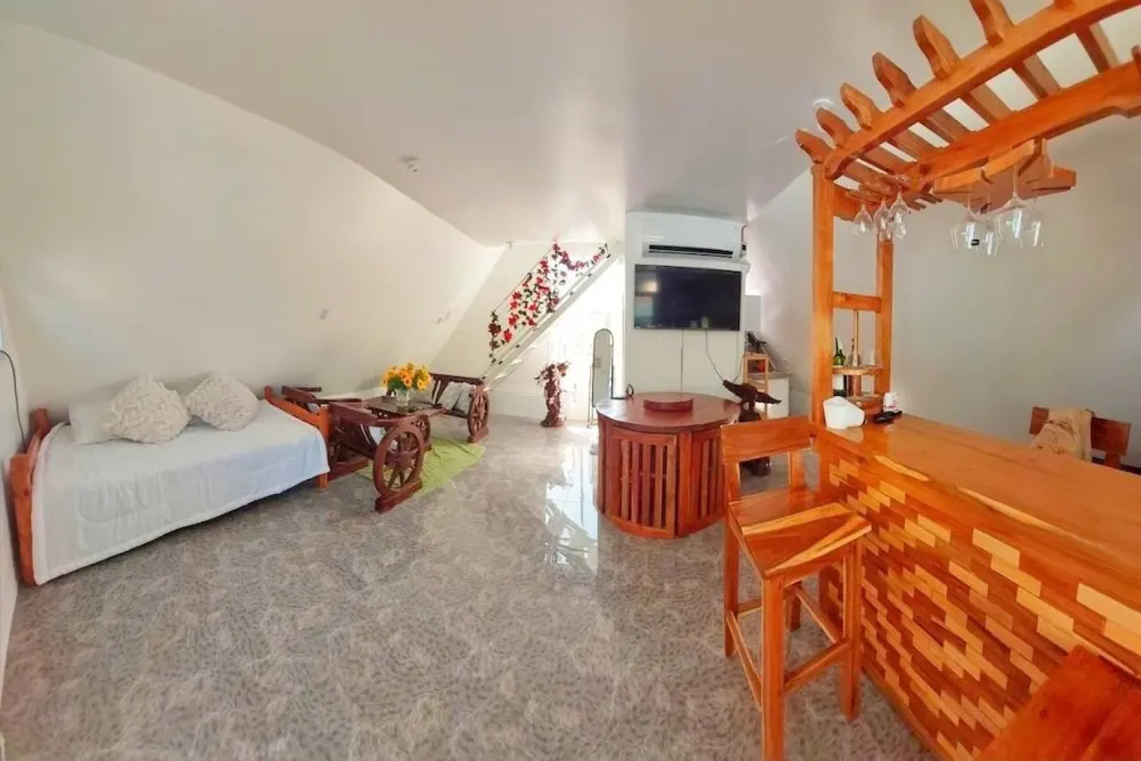 Kenjul Beach Resort Zambales Botolan