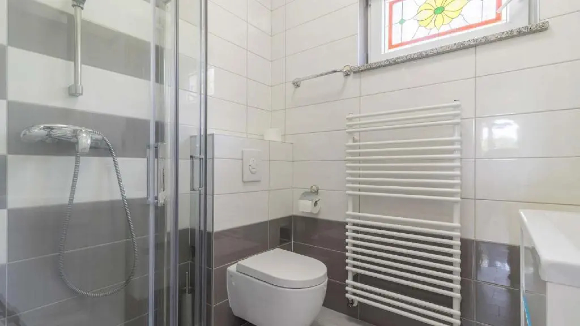 Luxury villa Nicol with pool and sea view 300m from the beach