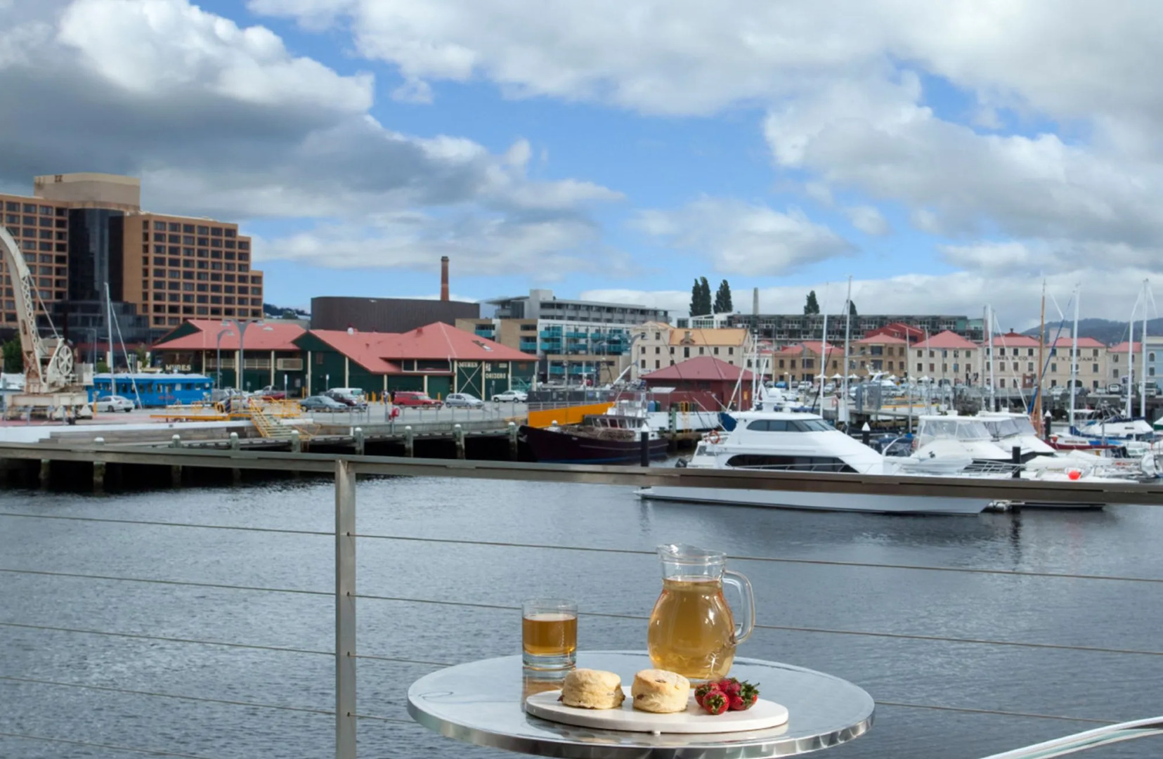 Somerset on The Pier Hobart