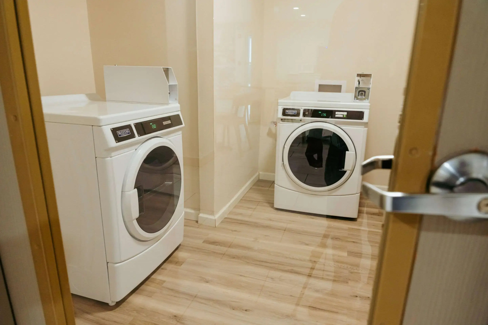 Clarion Pointe-Dillard near Blue Ridge Mountains