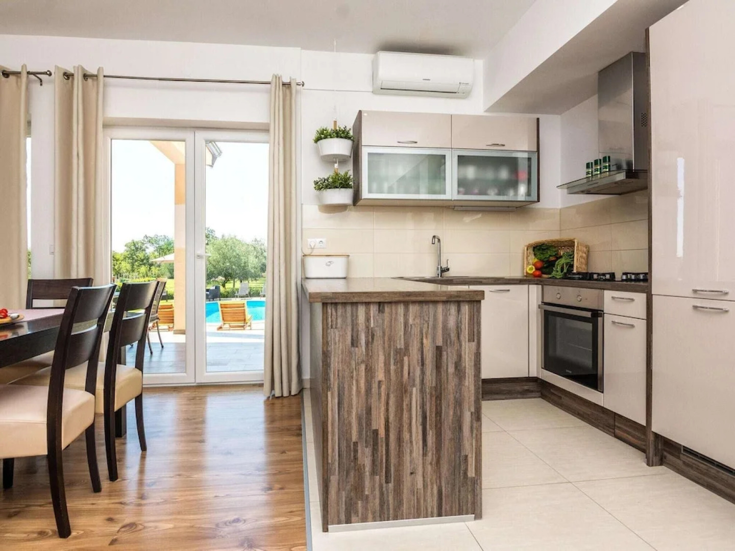 Villa Josipa-with Pool and Beautiful Garden