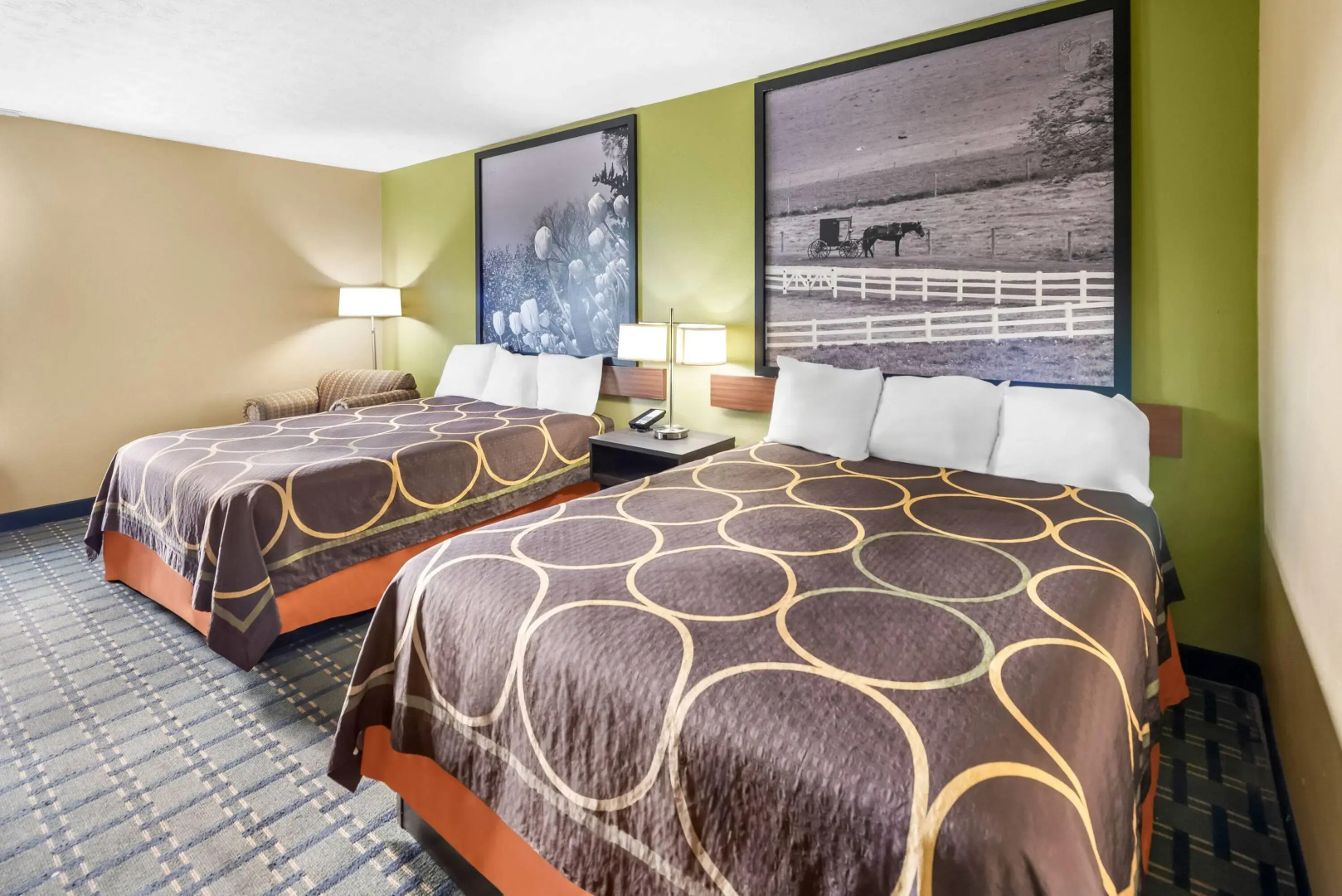 Super 8 by Wyndham Bellefontaine