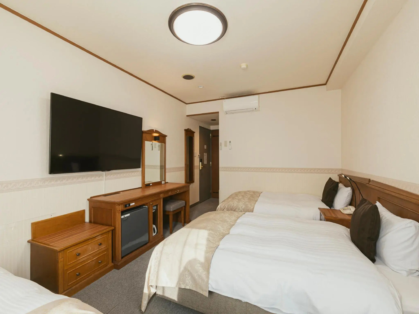 Hotel Arthur KITAHAMA BASE