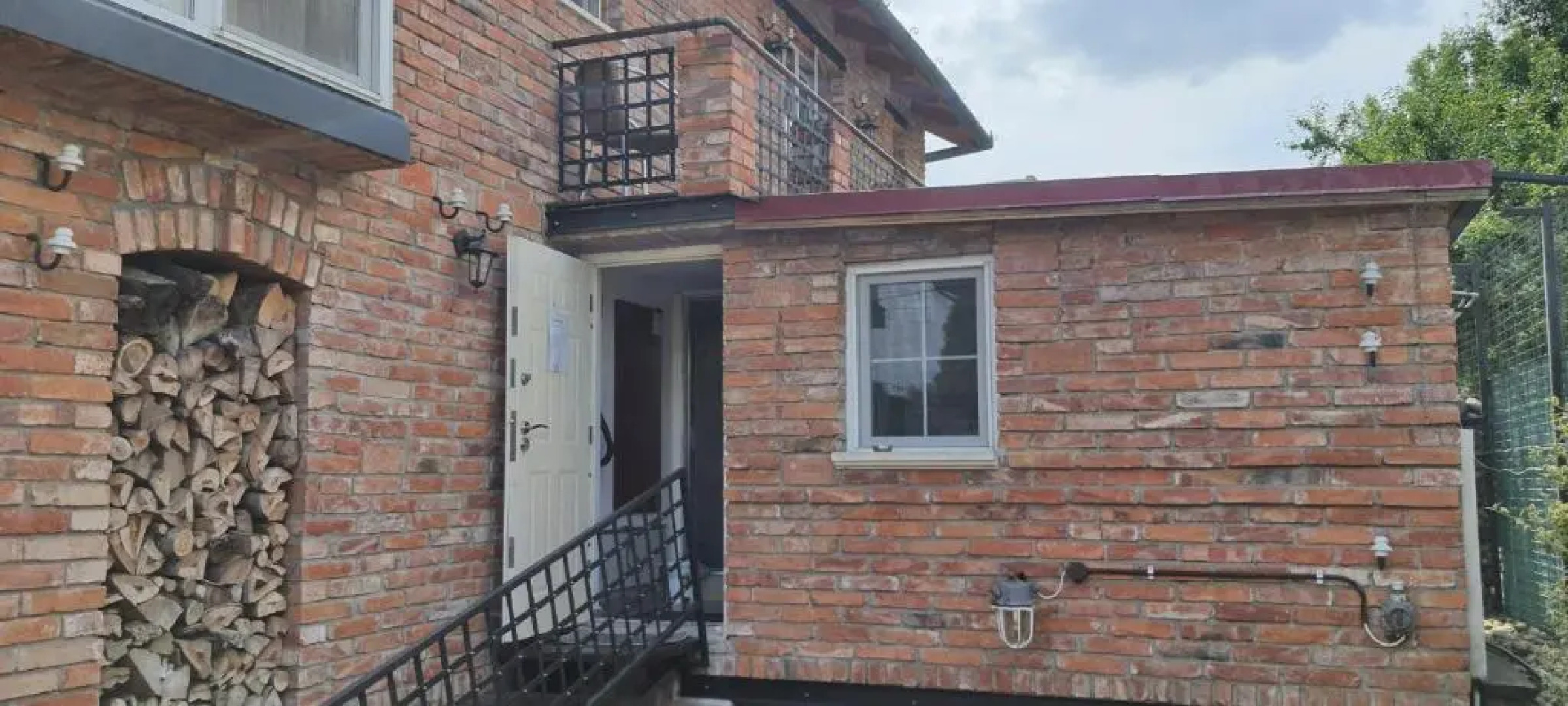 Lexington Guest House