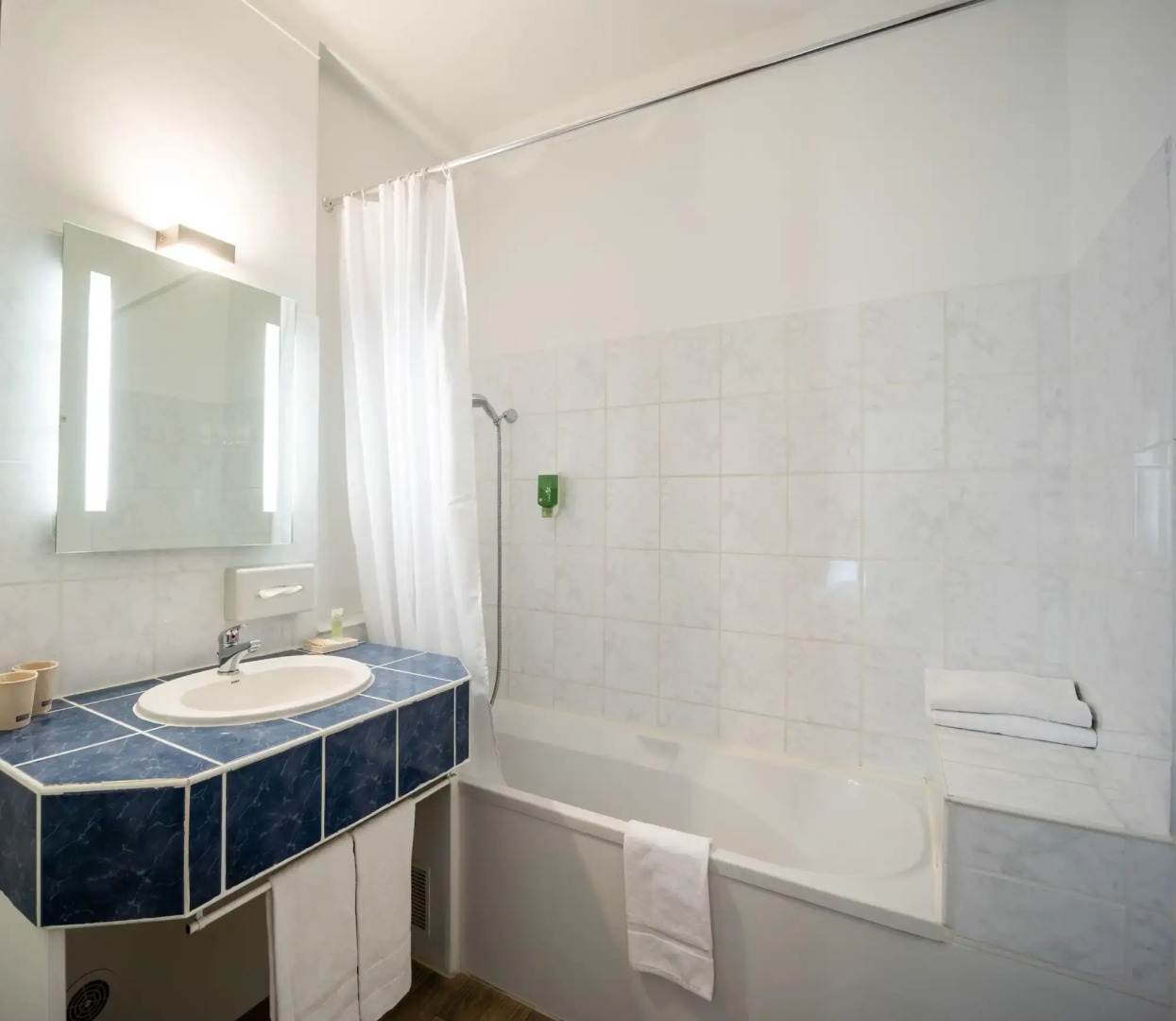 Best Western Le Comtadin