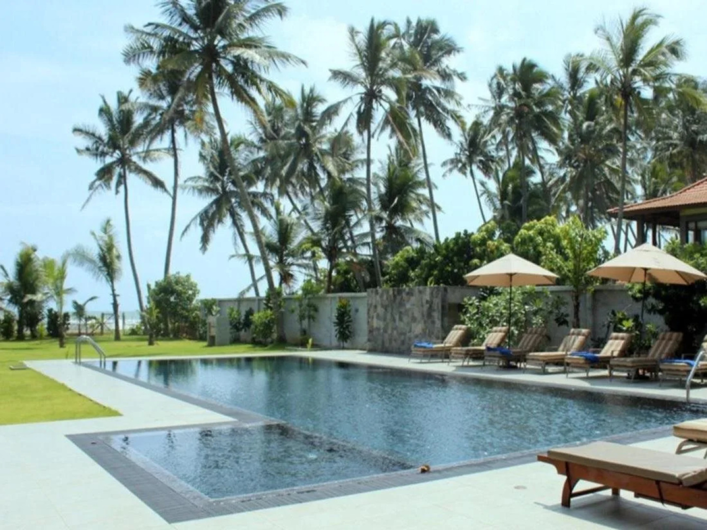 Wadduwa Beach Villa