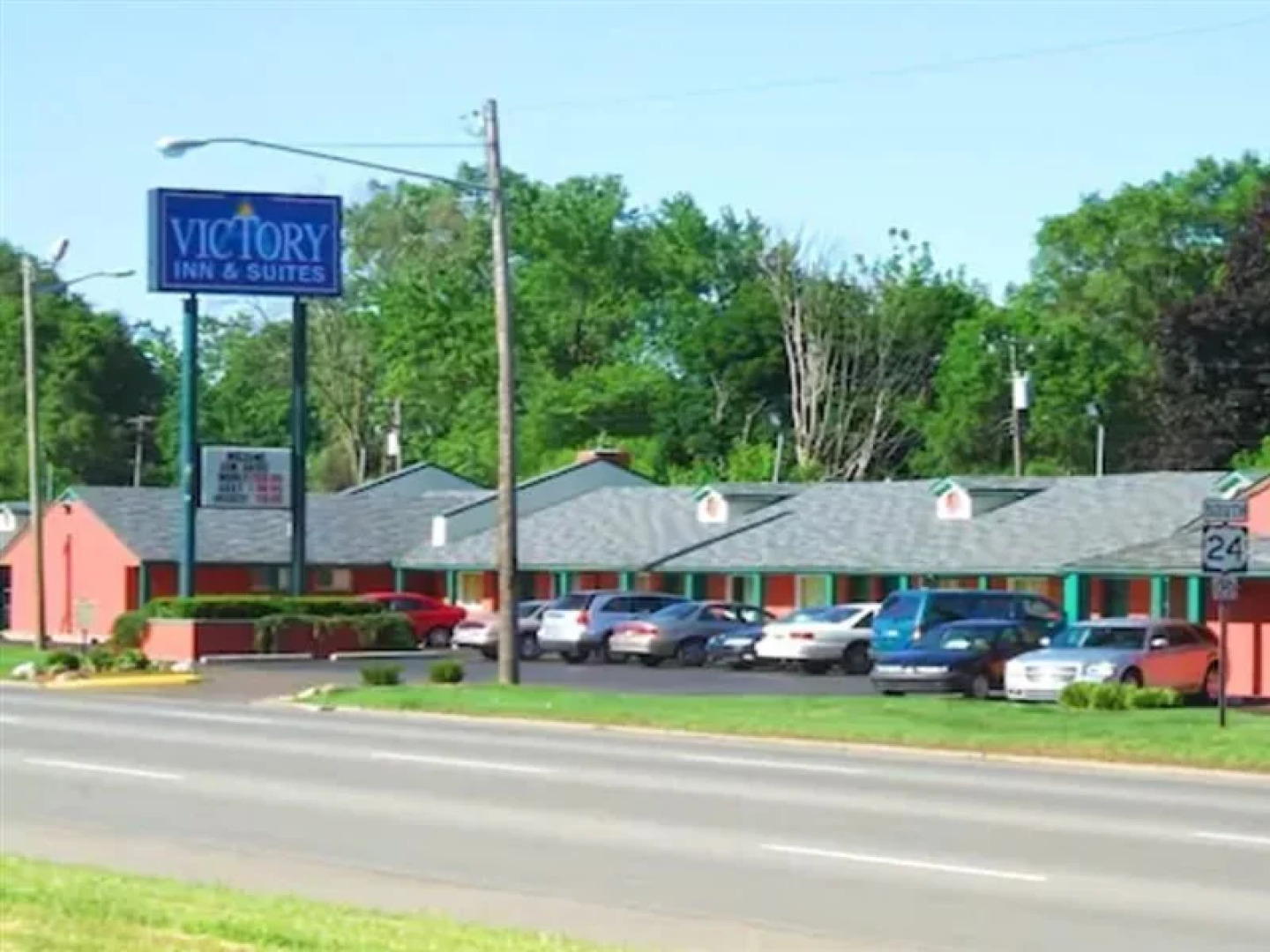 A Victory Inn and Suites - Detroit