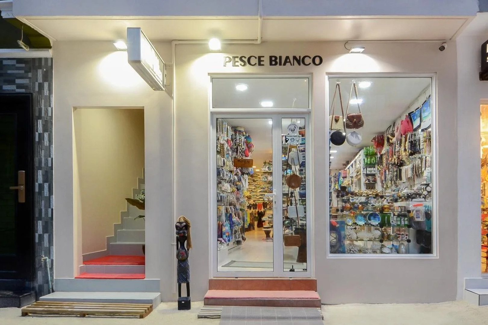 Triton Beach Hotel & Spa