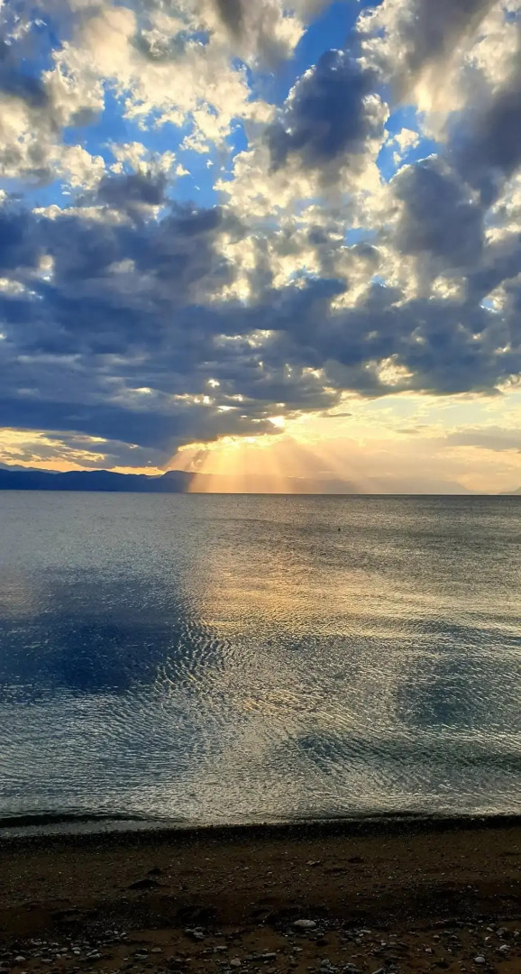 Mangata Seaside Hotel