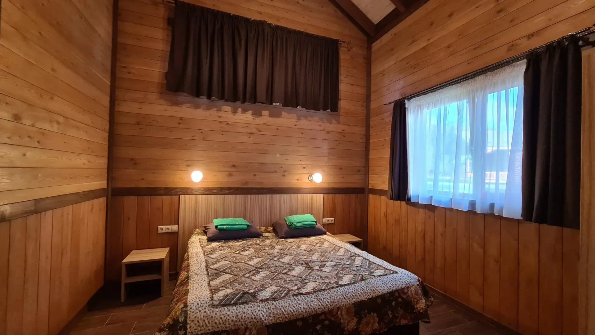 Коттедж В4 на базе отдыха Новинки Парк