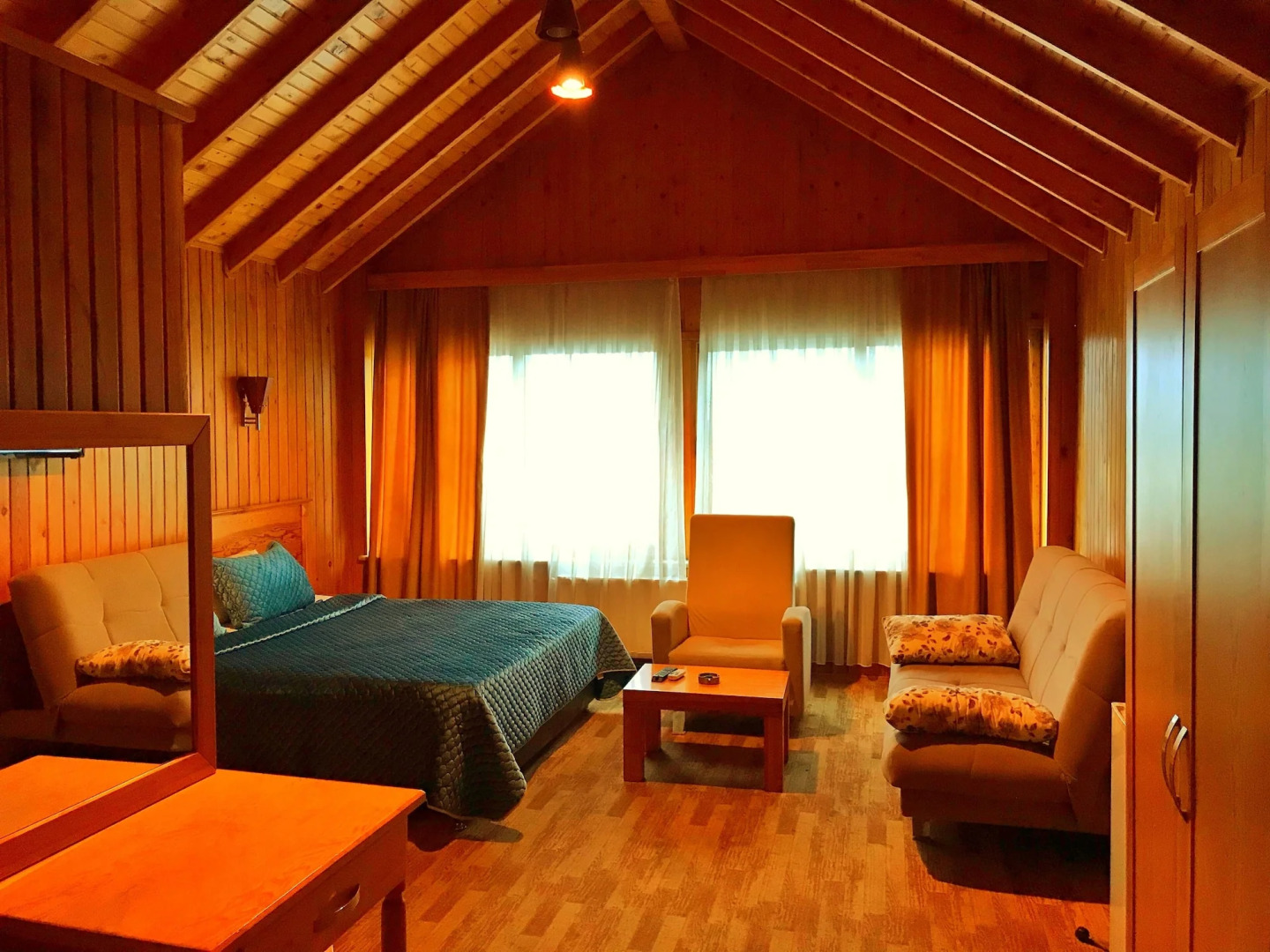 Отель Green Palace Suite 