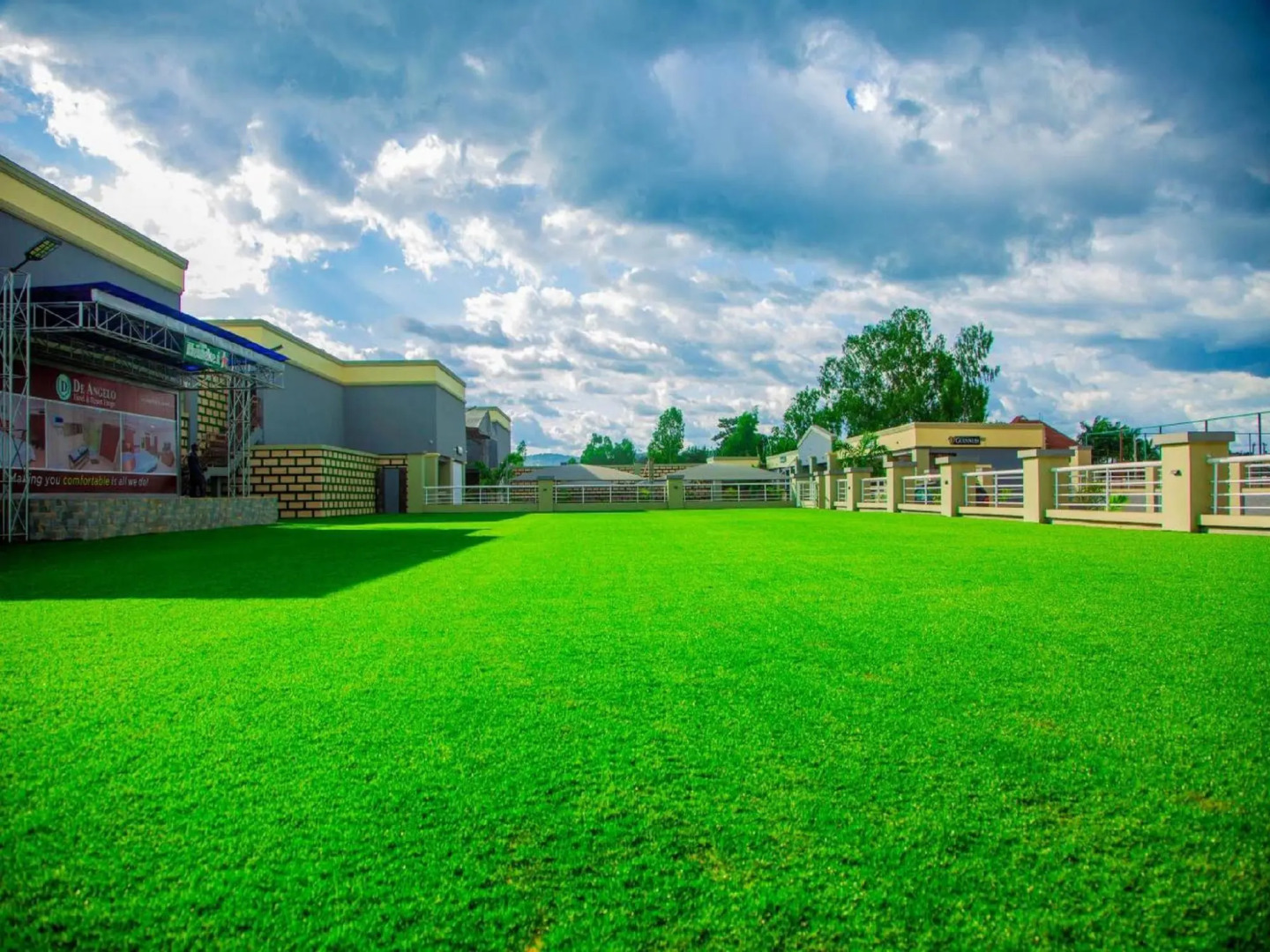 De Angelo Hotel And Resort