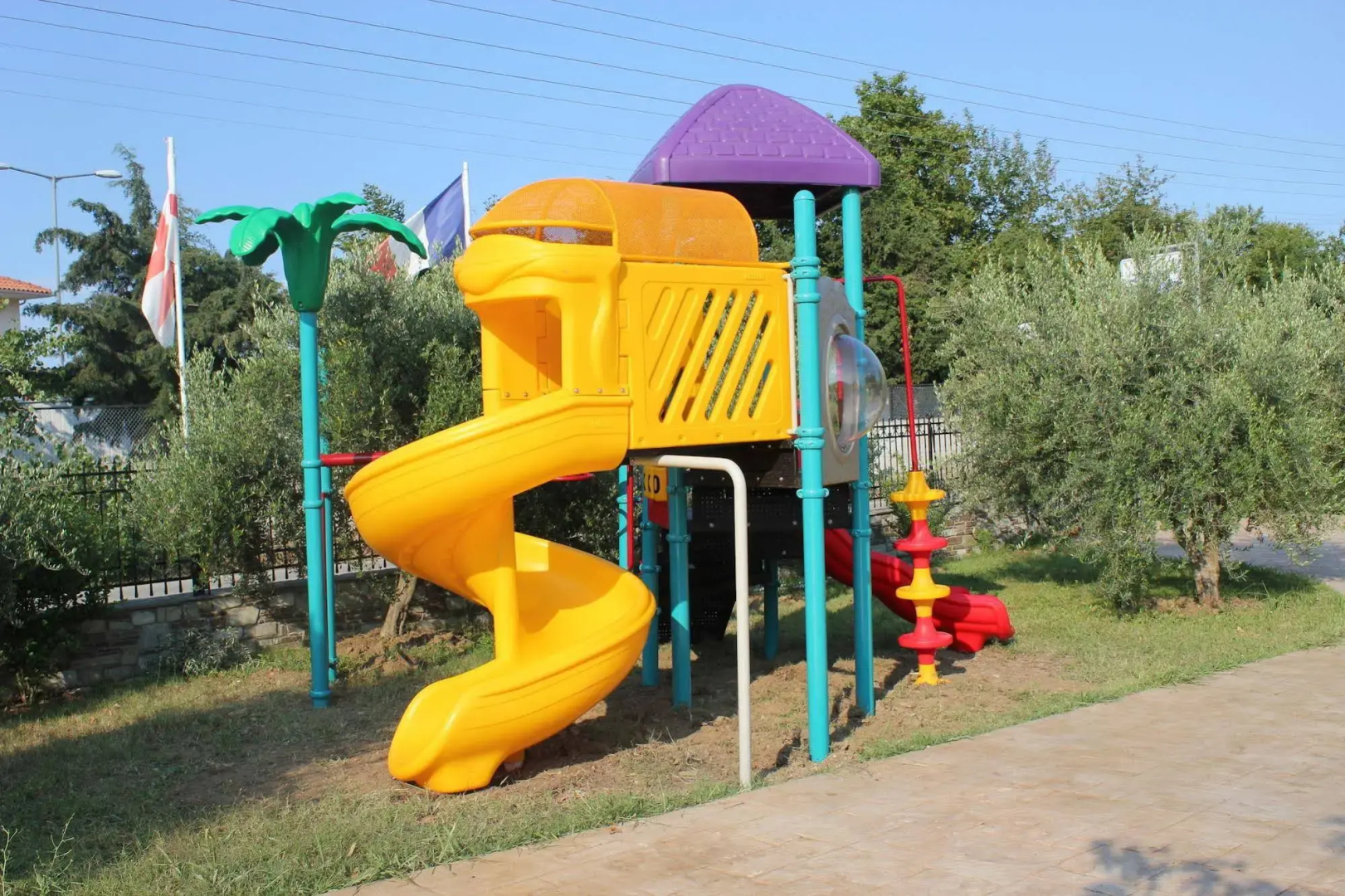 Zeus Hotel