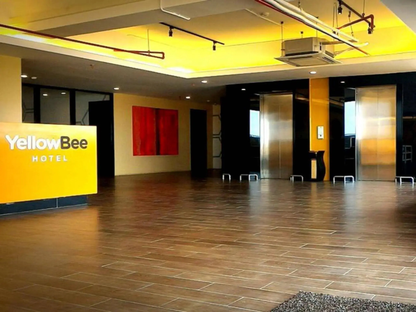 Yellow Bee Tangerang