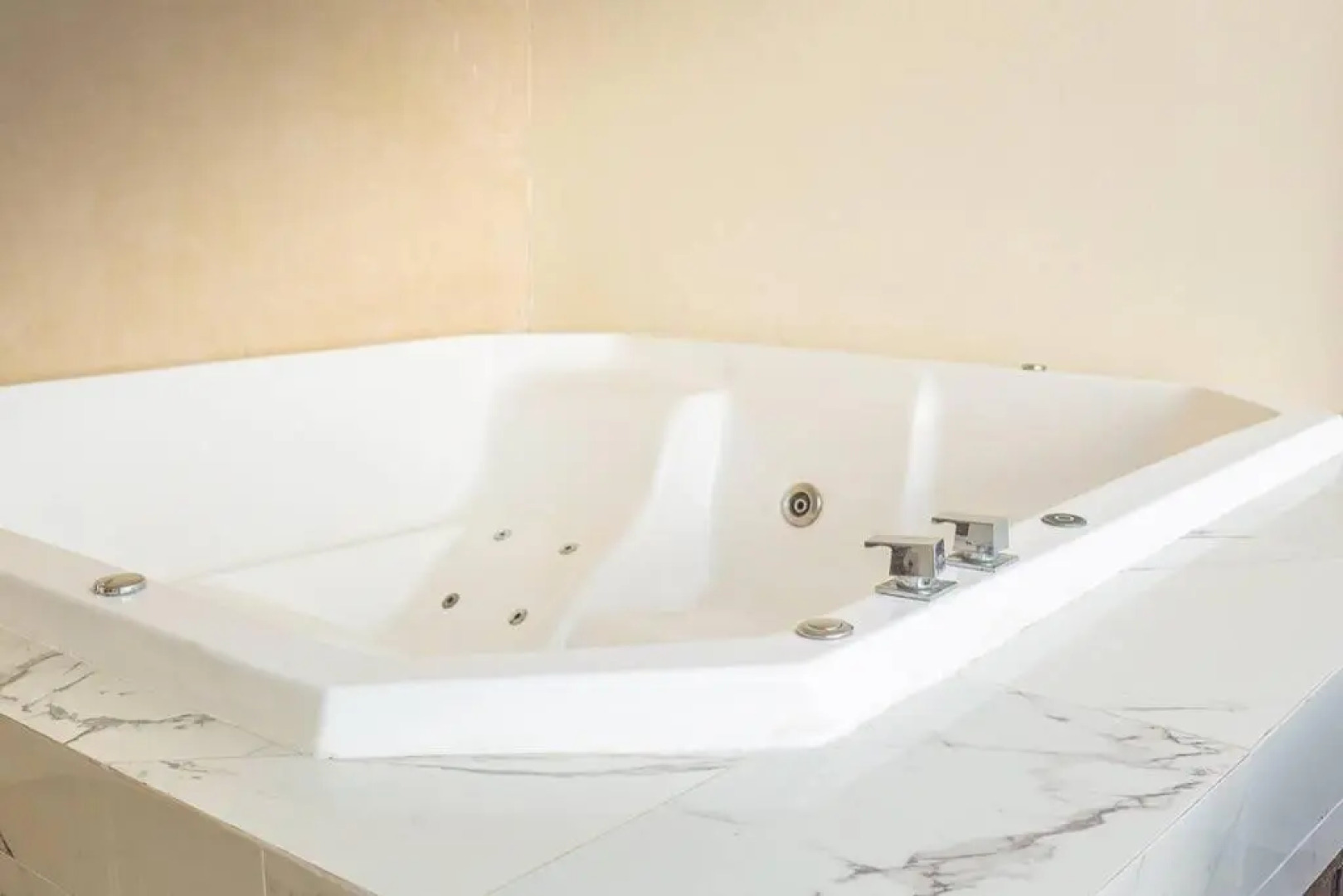 Penthouse-3 recamaras-frente playa-Rooftop-Jacuzzi