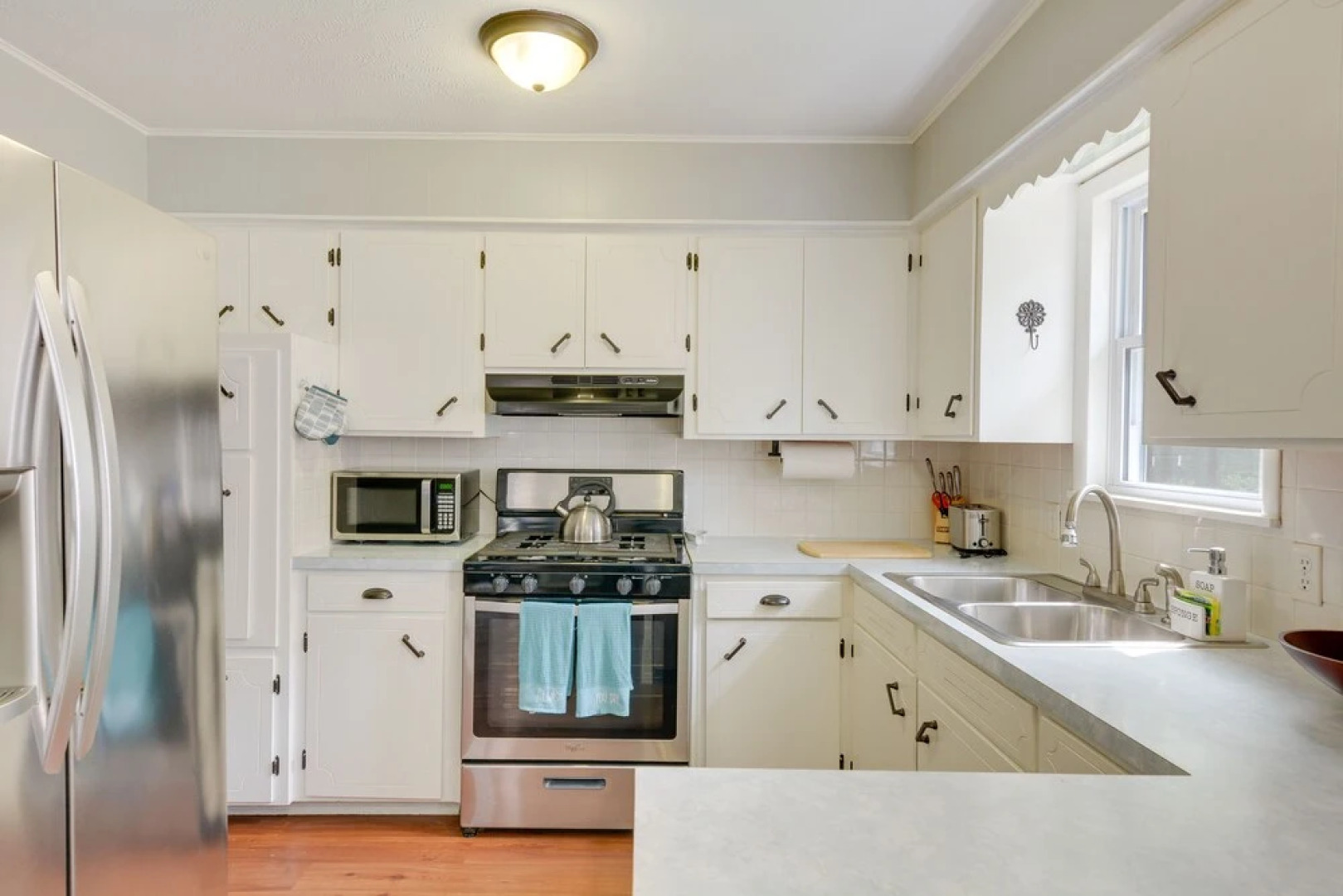 Rogers Vacation Rental ~ 7 Mi to Downtown