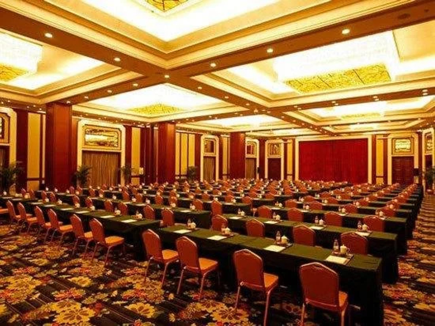 Dezhou Fengguan Holiday Hotel
