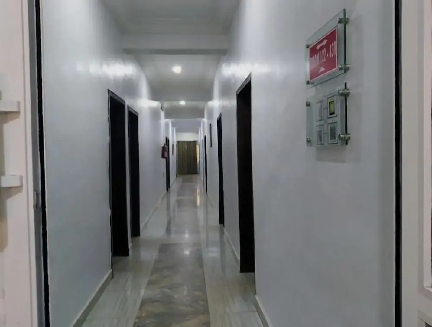 Rolak Hotel and Suites