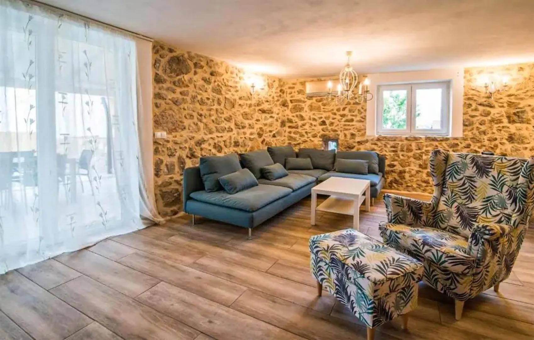 Nice Home in Risika With Wifi, 2 Bedrooms and Outdoor Swimming Pool