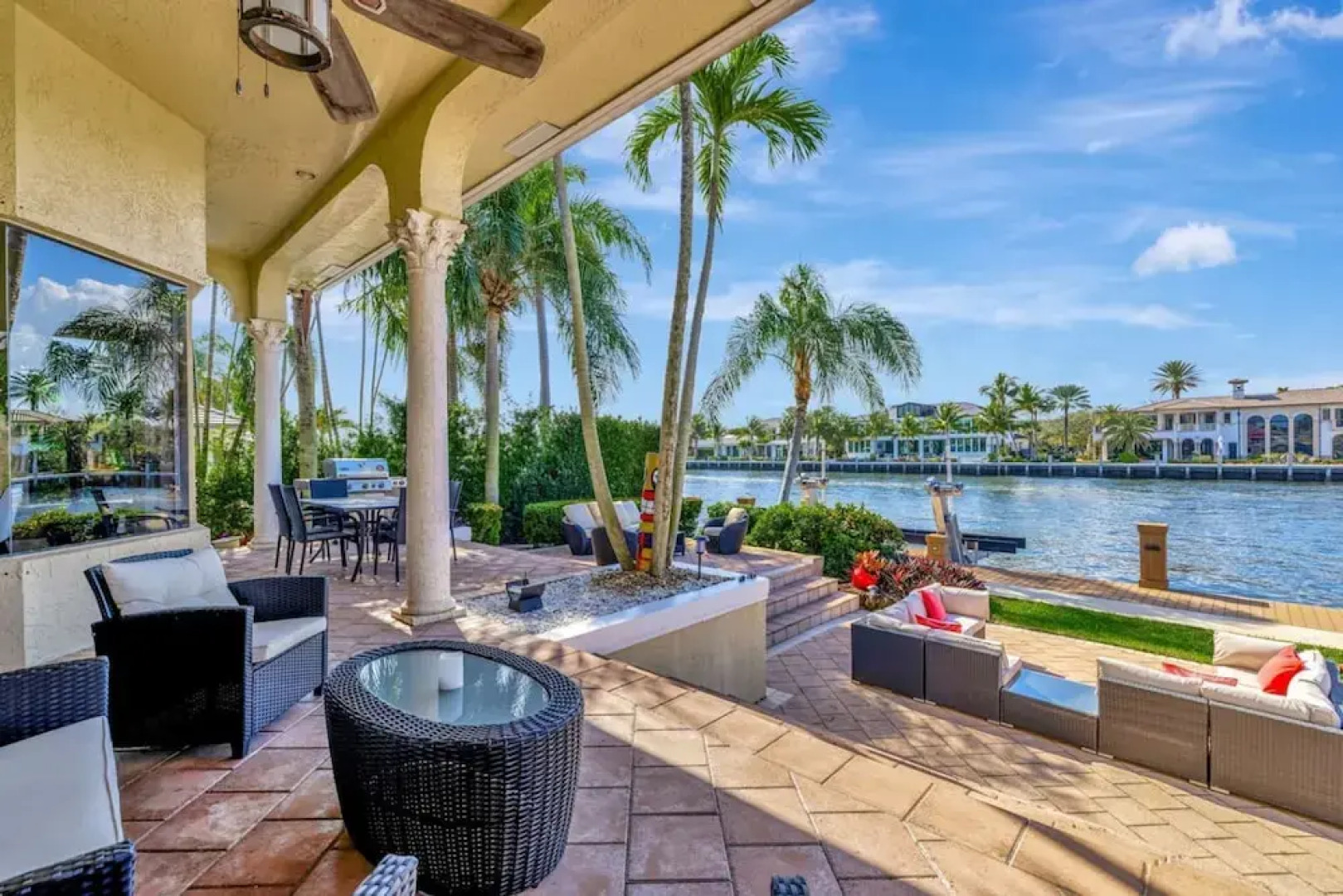 Serenity Villa Water Front