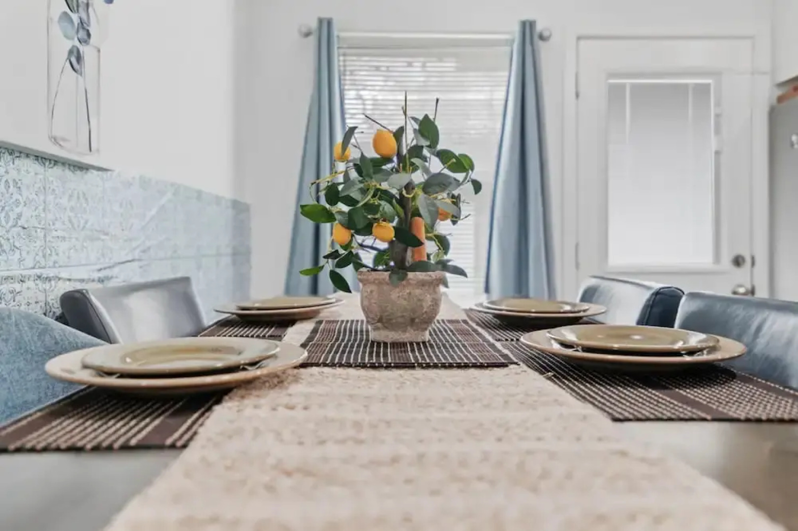 Cozy Spacious Allergy Friendly Retreat - 4BR