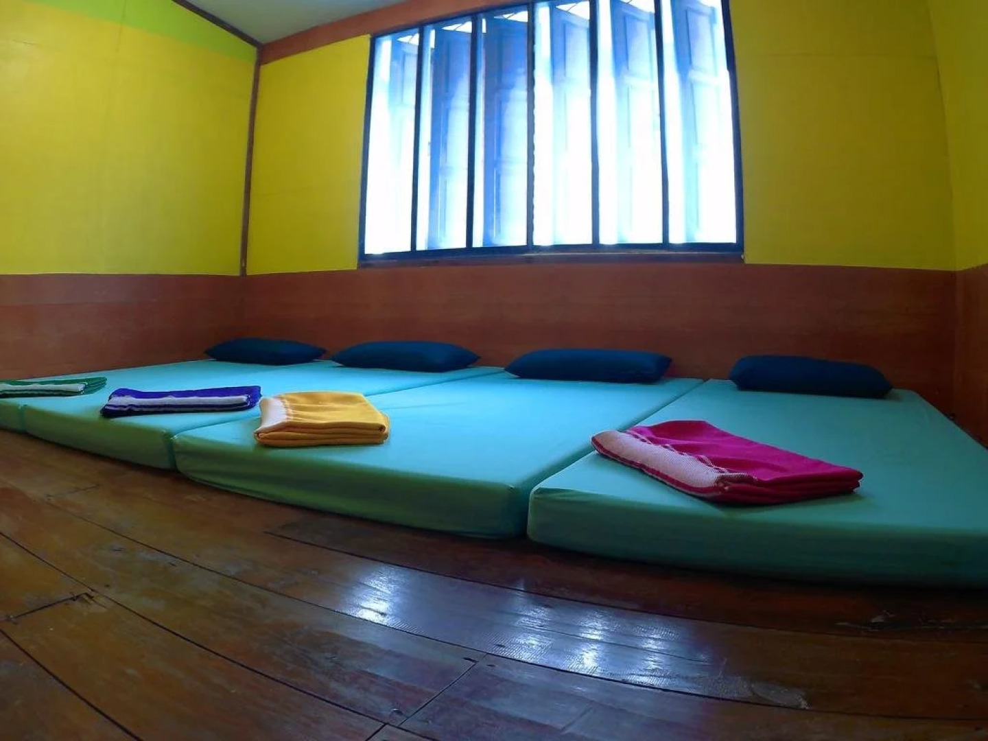 TongTomYai Homestay