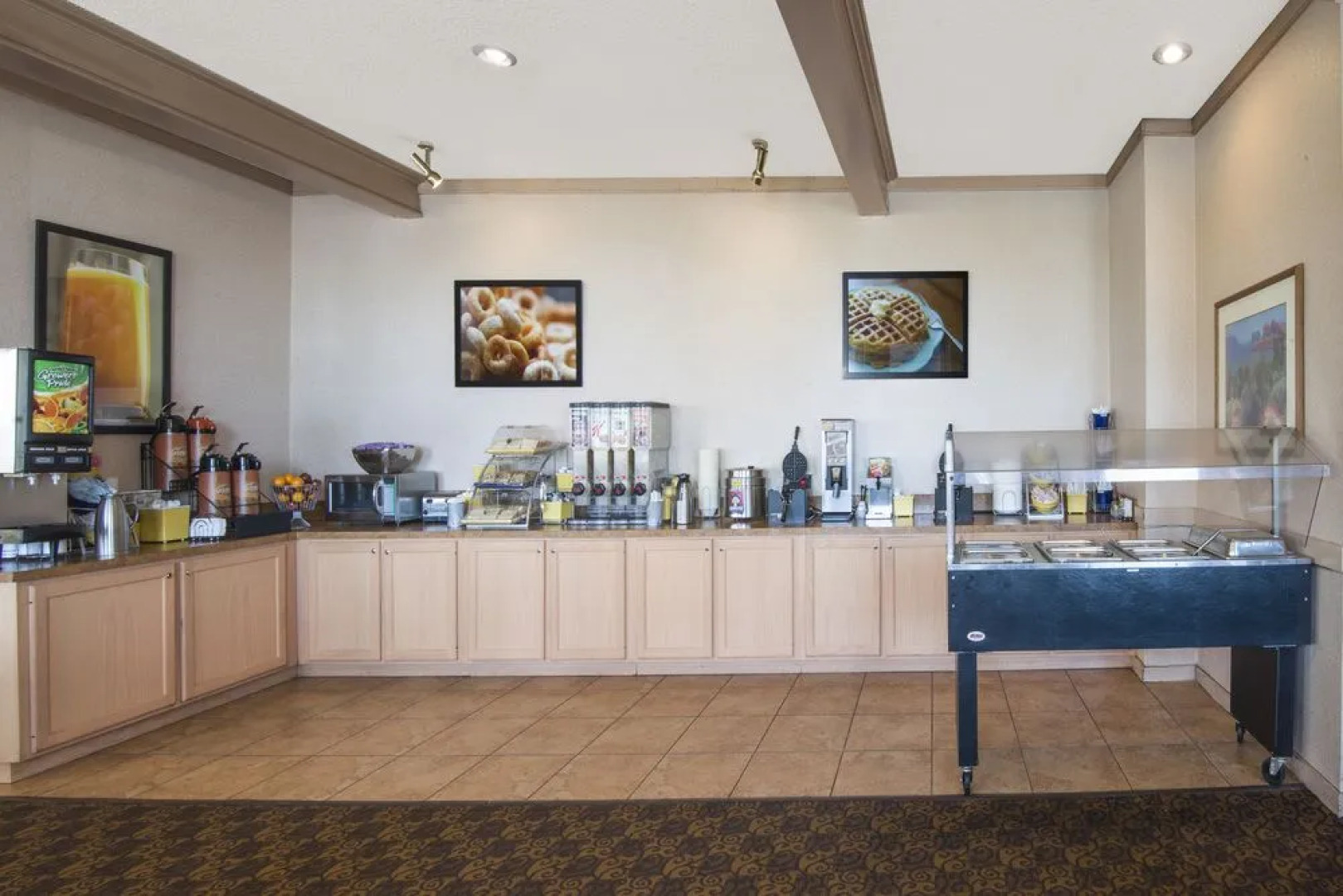 Days Inn & Suites Clovis
