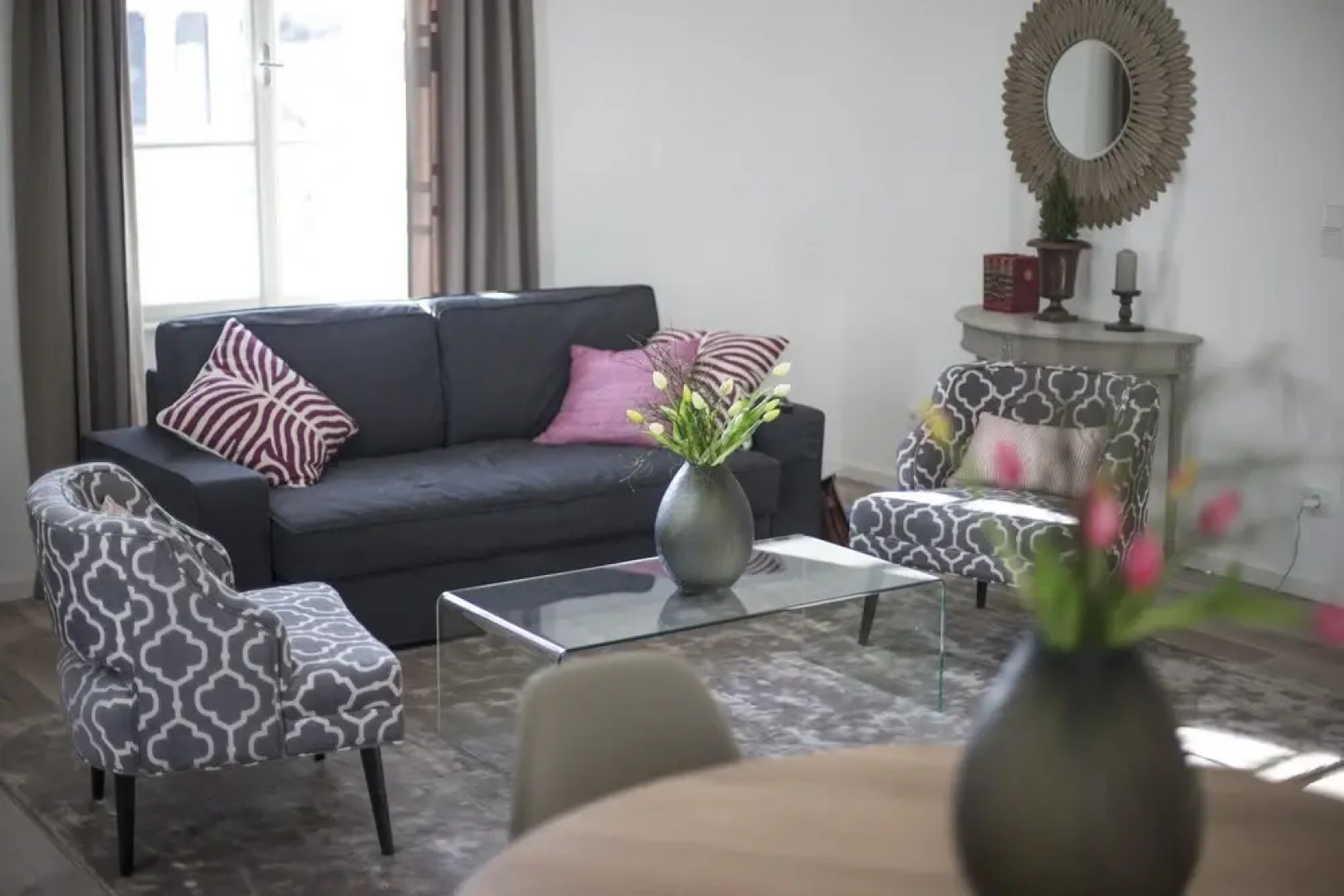 Deluxe Apartment in the City Centre With Private Parking air Conditioning and View