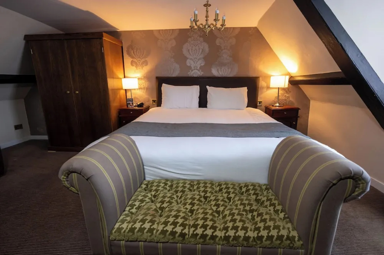 Antelope Hotel by Greene King Inns