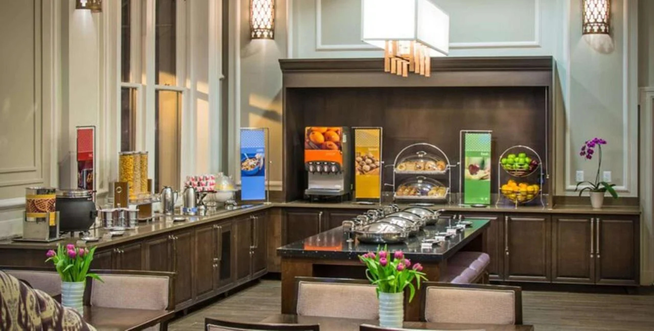 Hampton Inn & Suites Baltimore Inner Harbor