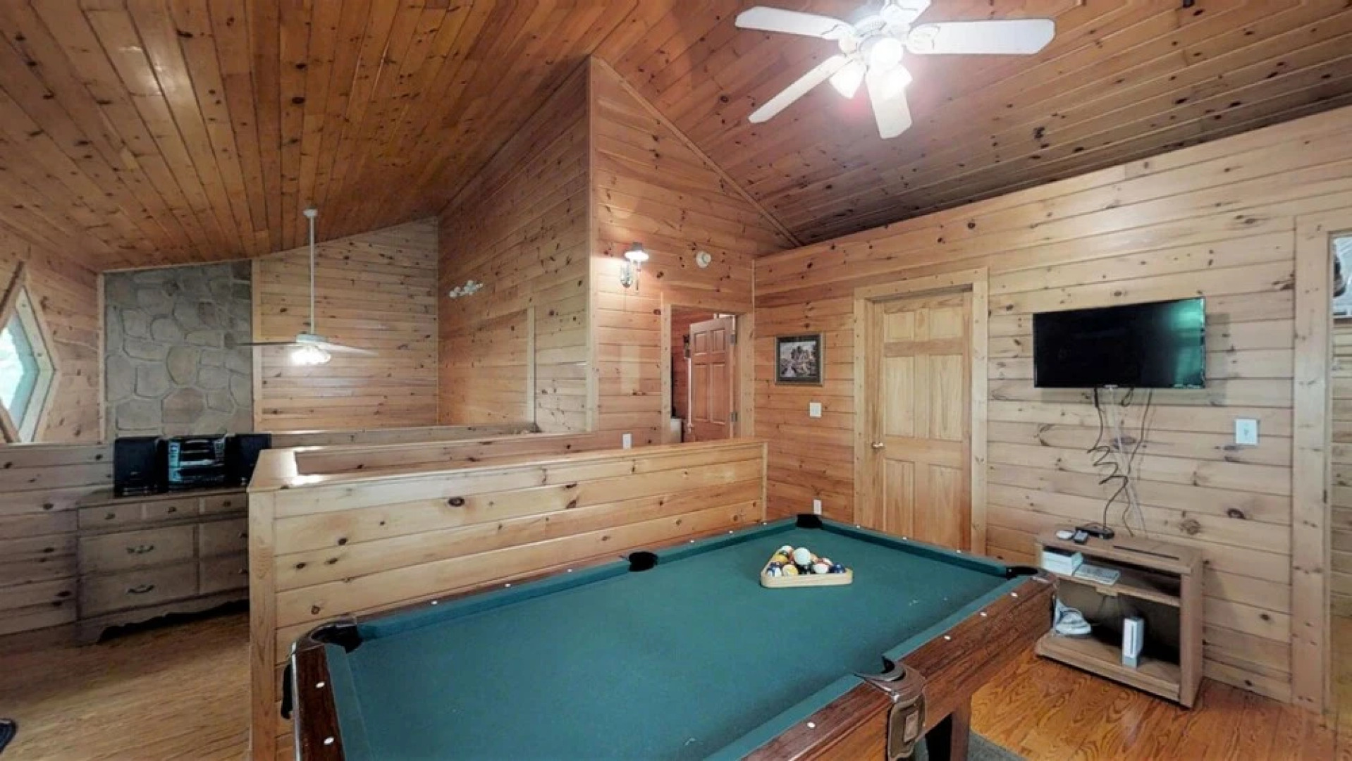 Bearly Visible - 2 Br Cabin