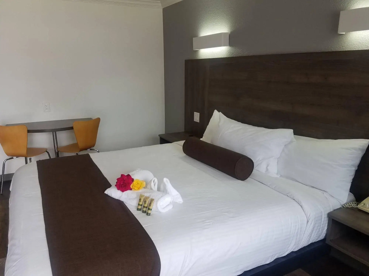 Value Inn Bellflower