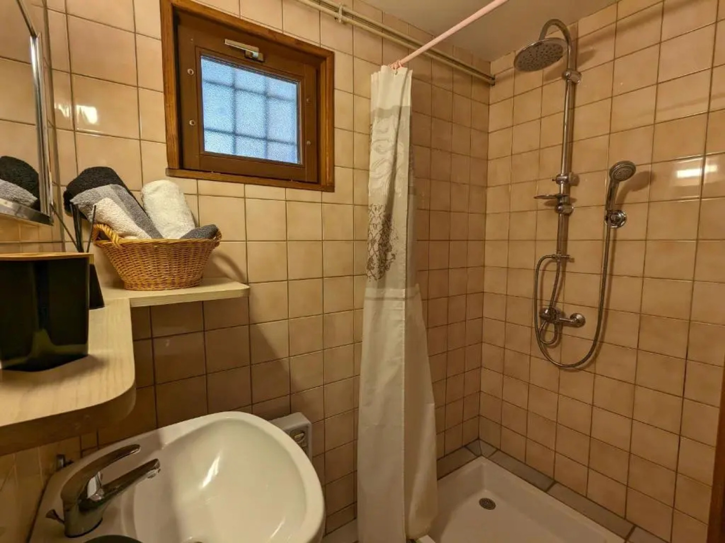 Gîte Rochesson, 4 pièces, 7 personnes - FR-1-589-167