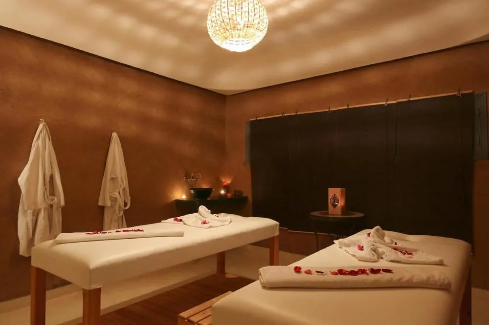 Shems Moon Lodge & Spa