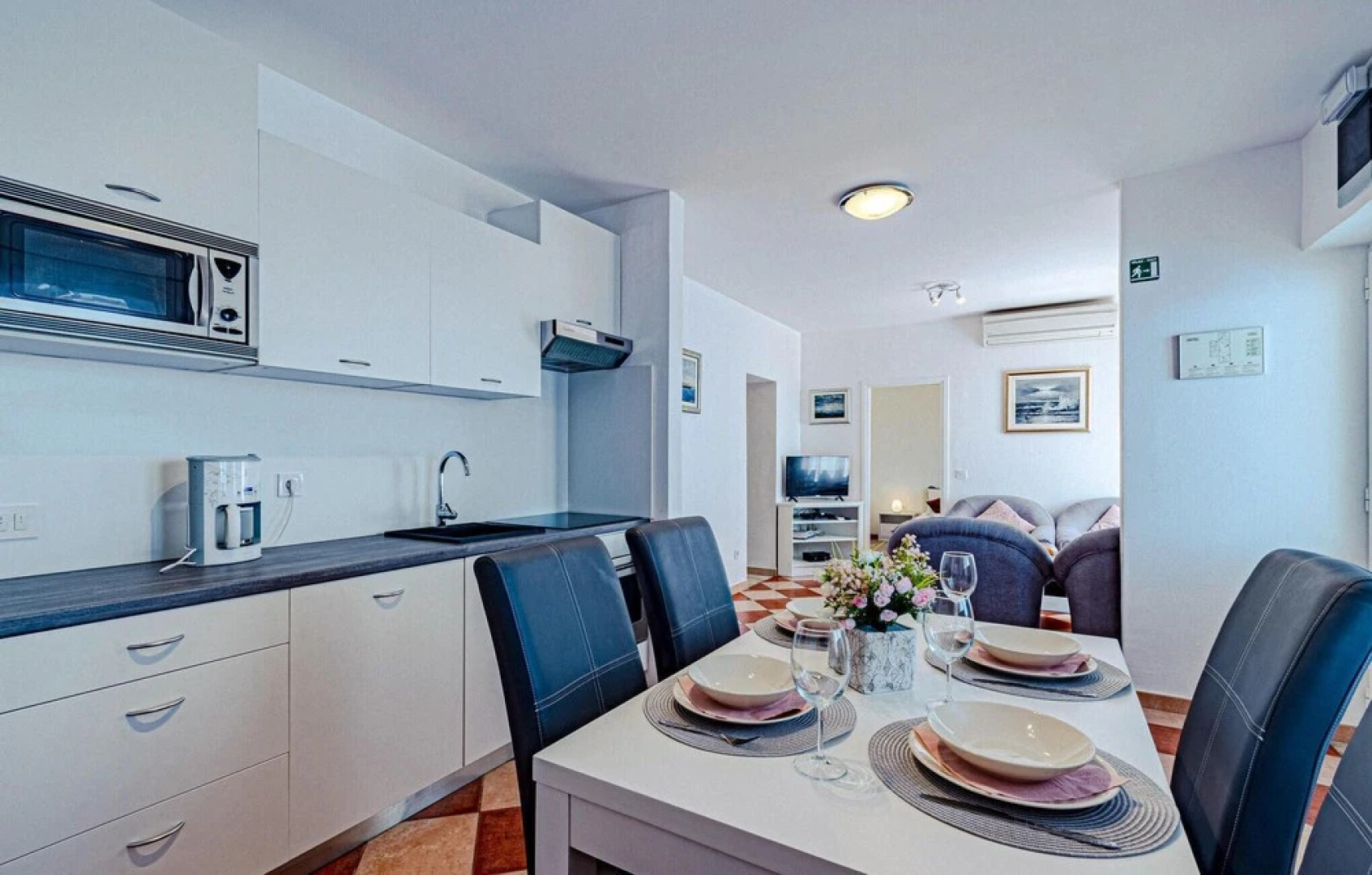 Nice Apartment in Dingac With 2 Bedrooms, Internet and Outdoor Swimming Pool