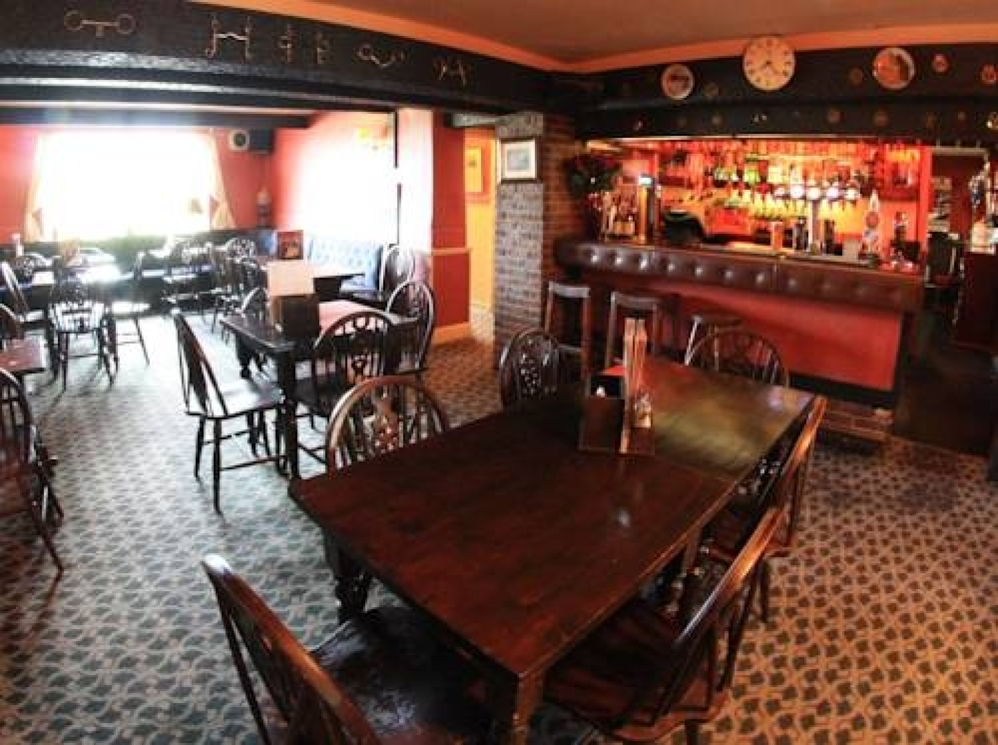 The Three Horseshoes